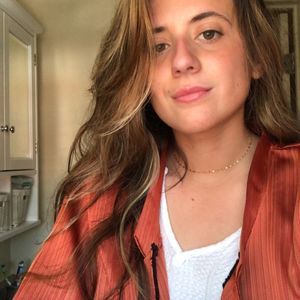 Meet your Posher, Izabella